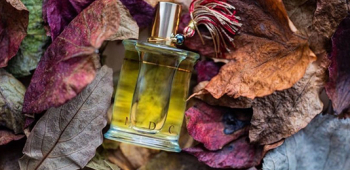 Földes karakterű parfümök a szabadban