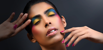 Mióta és miért körömlakkozunk?