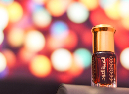 A mosás és a parfüm titkai - hogyan dolgoznak együtt az illatok a ruháidon