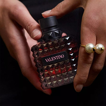 Valentino - Donna Born in Roma intense eau de parfum parfüm hölgyeknek