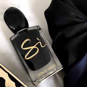 Giorgio Armani - Sí Intense (Limited Edition) eau de parfum parfüm hölgyeknek